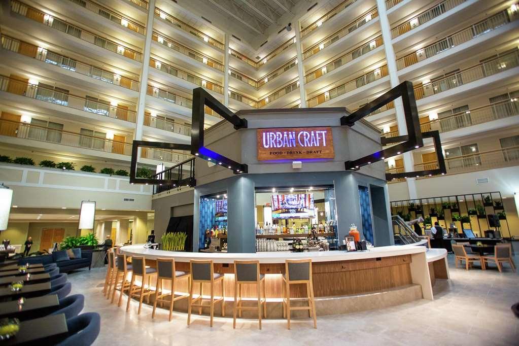 Embassy Suites By Hilton Columbus Dublin Restaurant bilde